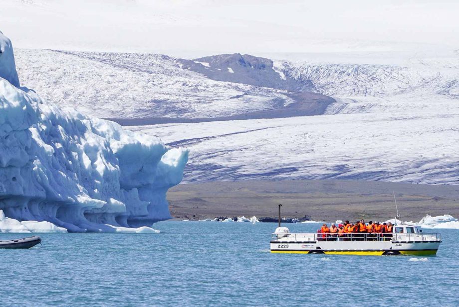 Tour en barco por las costas de Islandia