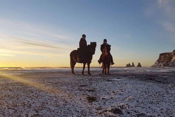 Tour a caballo por la Playa Negra