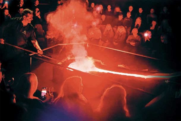Espectáculo de lava en vivo Islandia