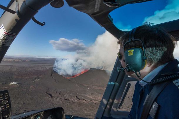 tour en helicóptero por Islandia crateres