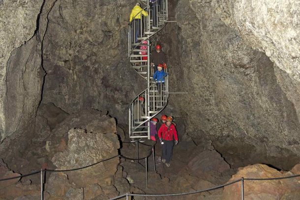 Vatnshellir Islandia