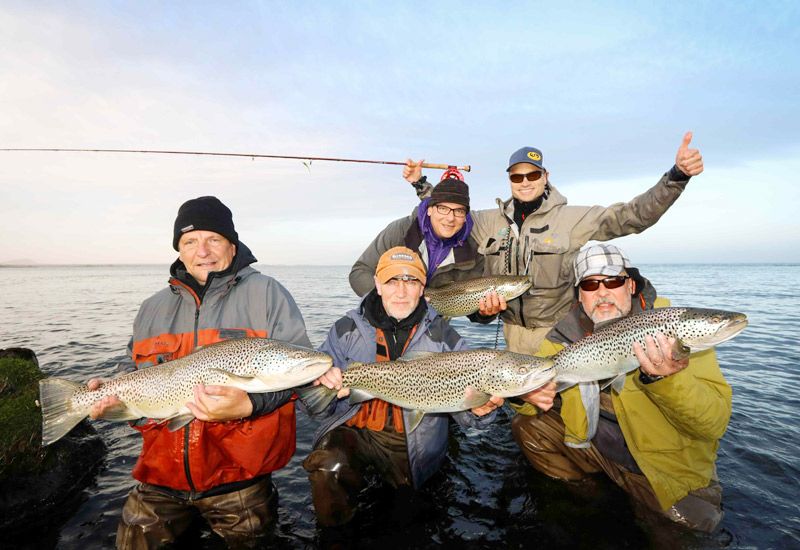 Excursión pesca en lago Islandia