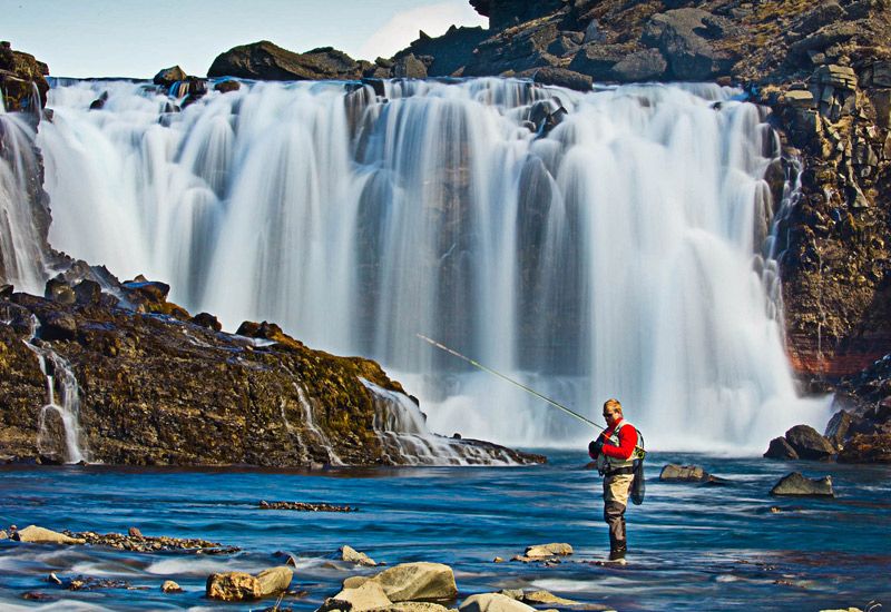Tour de pesca en montañas Islandia