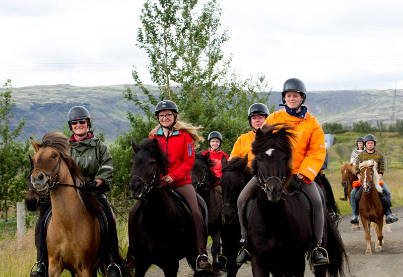 Paseo a caballo a aguas termales